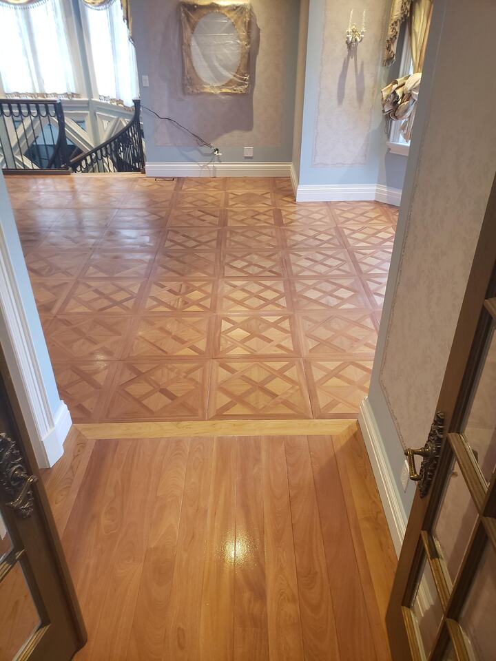 Hardwood floor photo